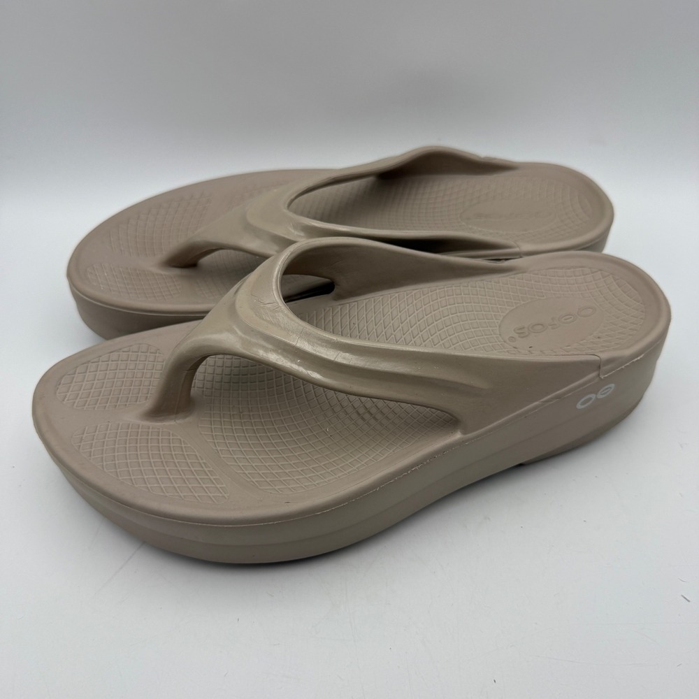 OOFOS OOriginal Recovery Sandals Women Size 9 Tan Thong Flip Flops Platform